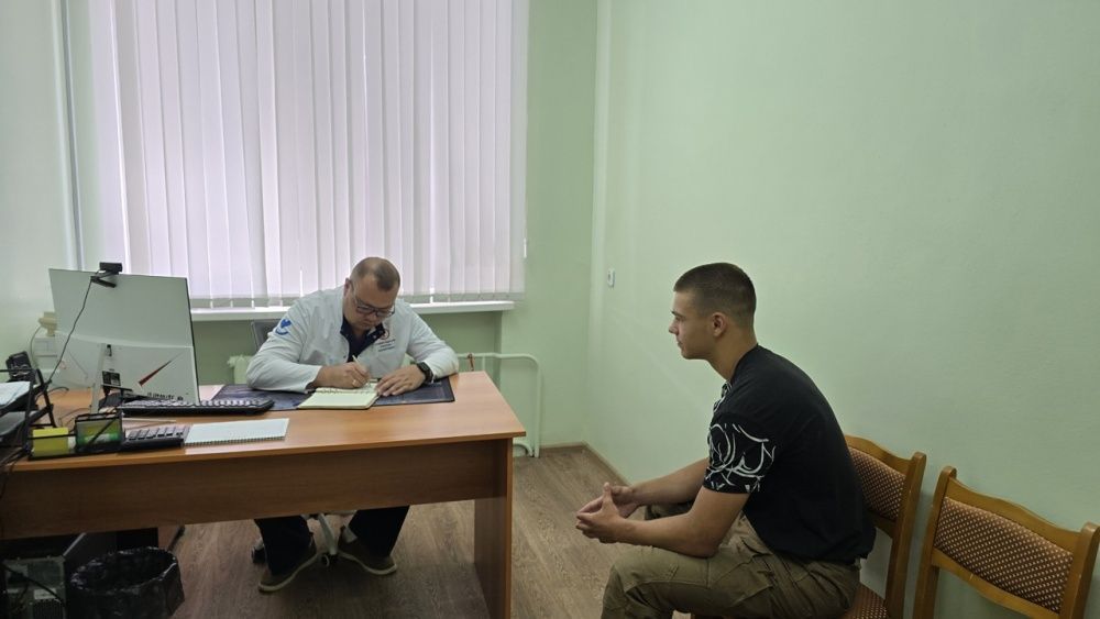 И.о. главного врача Кармаскалинской больницы Руслан Сайфутдинов провёл личный приём граждан