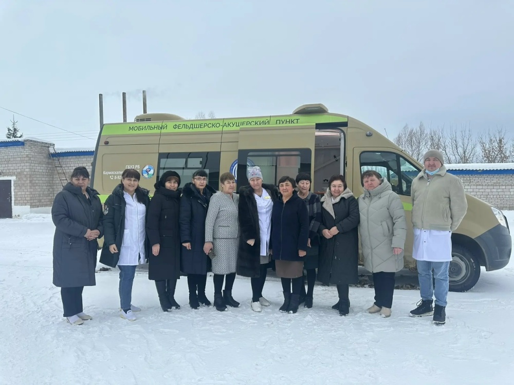 Выездной медицинский осмотр в школе деревни Бишаул Унгарово